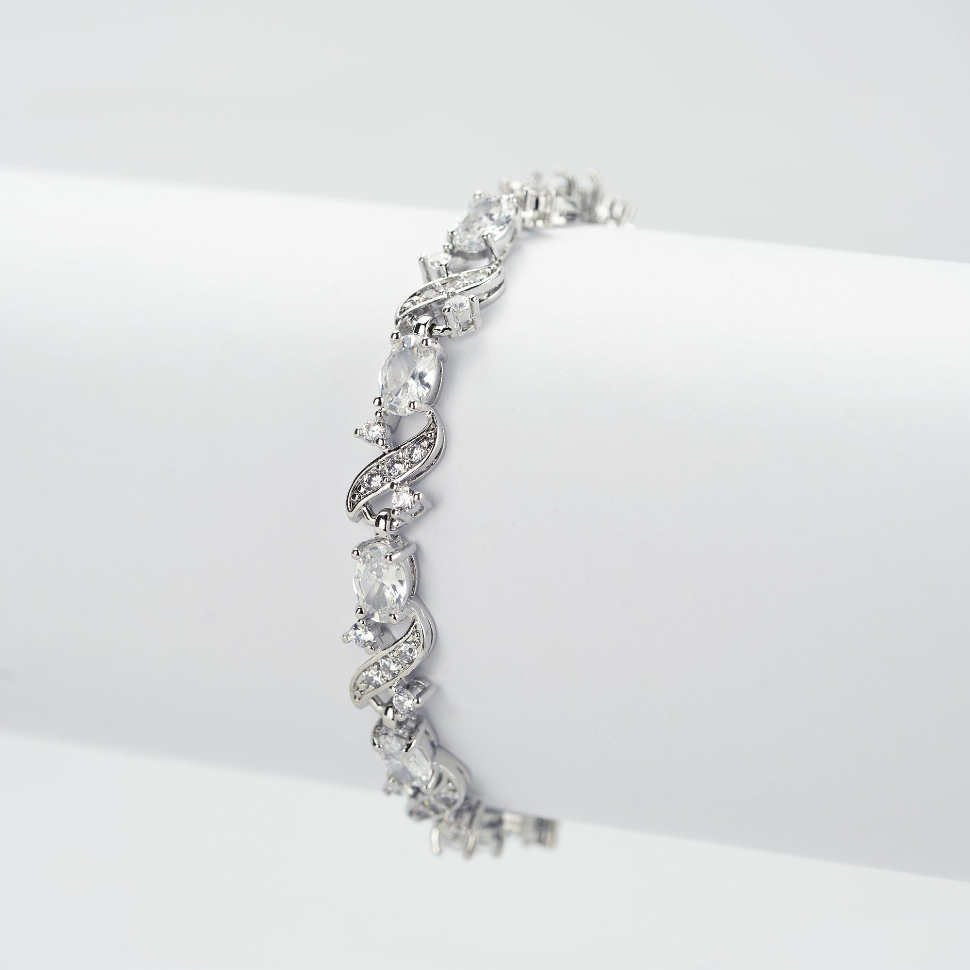 Savanté XOXO Bracelet