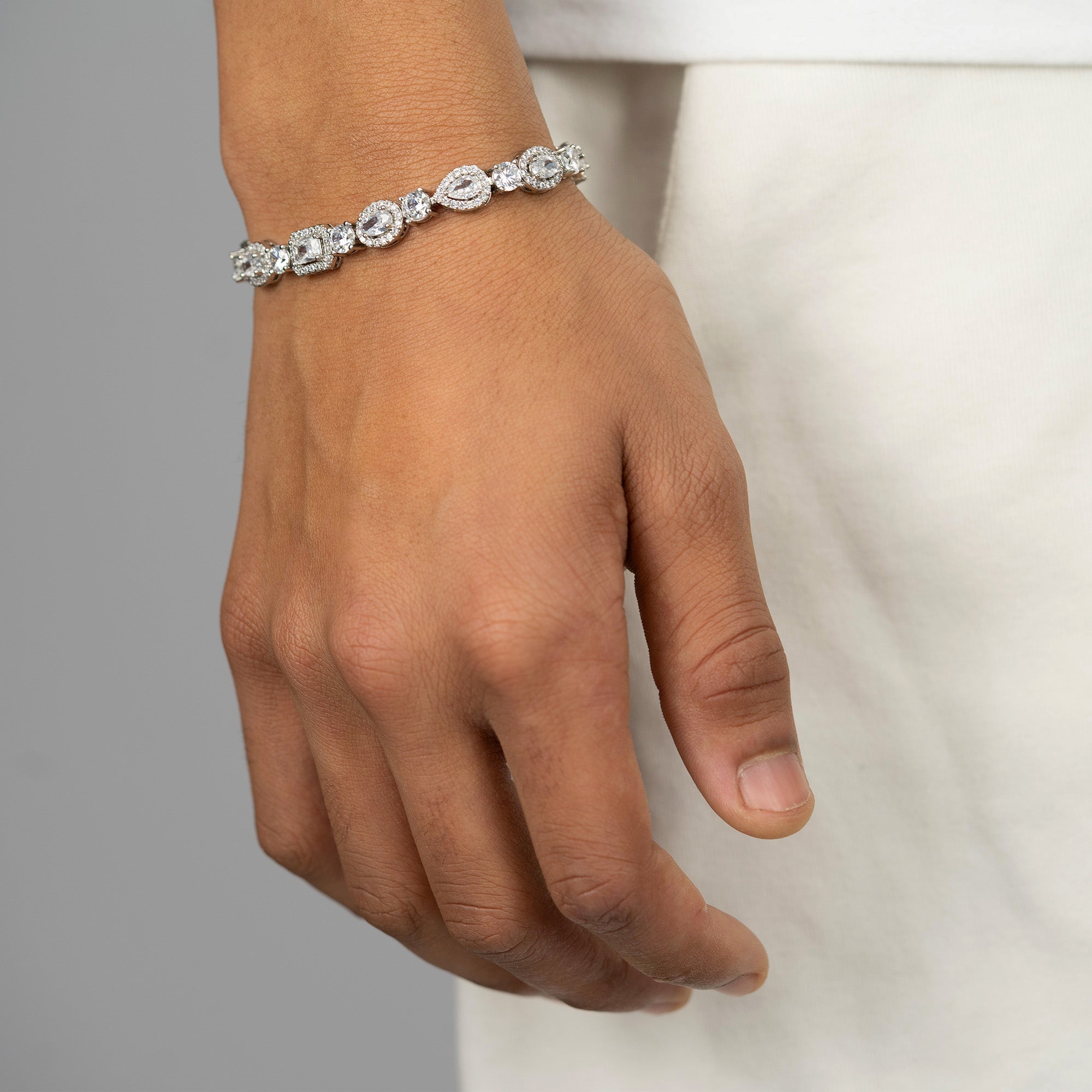 Savanté Oval Eye Bracelet